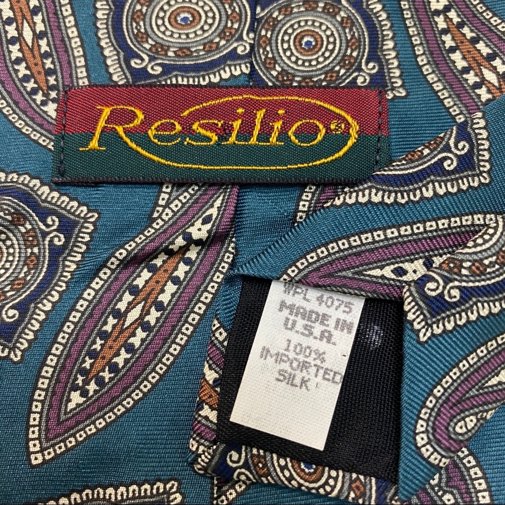 Resilio Men’s Silk Tie. Paisley Print. - Picture 5 of 7